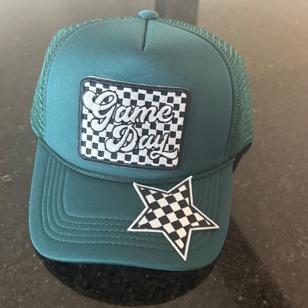 NEW TRUCKER HAT - WITH PATCHES  - GAME DAY - 🧢✨ - Picture 4 of 6